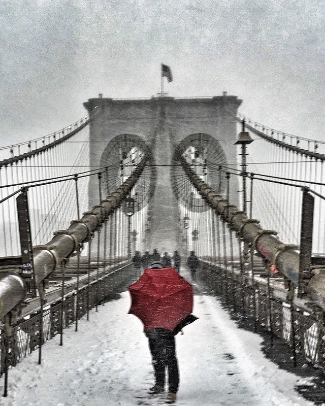 Фотографии од Њујорк затрупан со снег