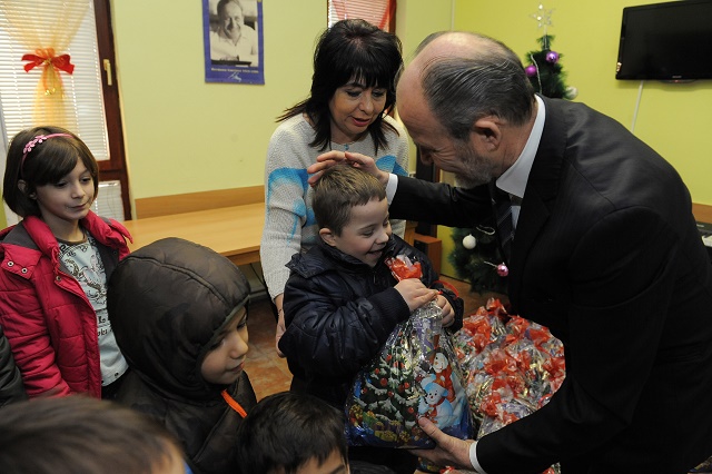 Трајановски во посета на детското СОС село