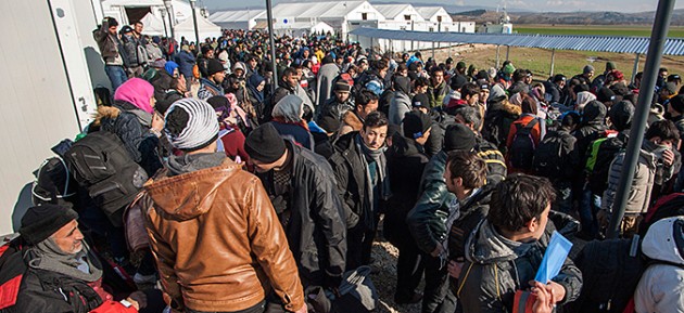 Иванов: Се повеќе бегалци со лажни исправи сакаат да ја минат границата