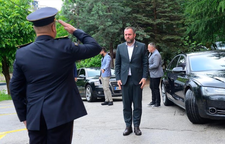 Тошковски: Нашата независност е наш најголем успех, заедно ја градиме државата во која владеат правото и правдата, каде јасно ставаме до знаење дека криминалот не се исплати